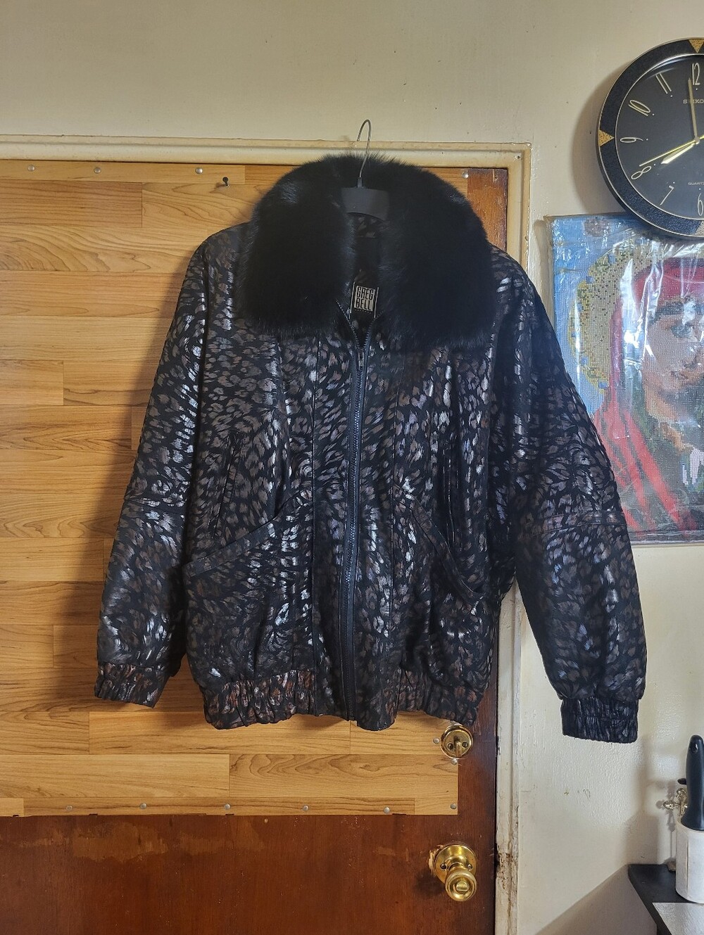 Vintage Women's vintage Greg Bell textured leather bomber jacket fox fur collar